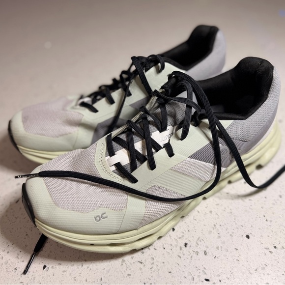 On Running Men's White and Black Athletic Shoes - Picture 2 of 4